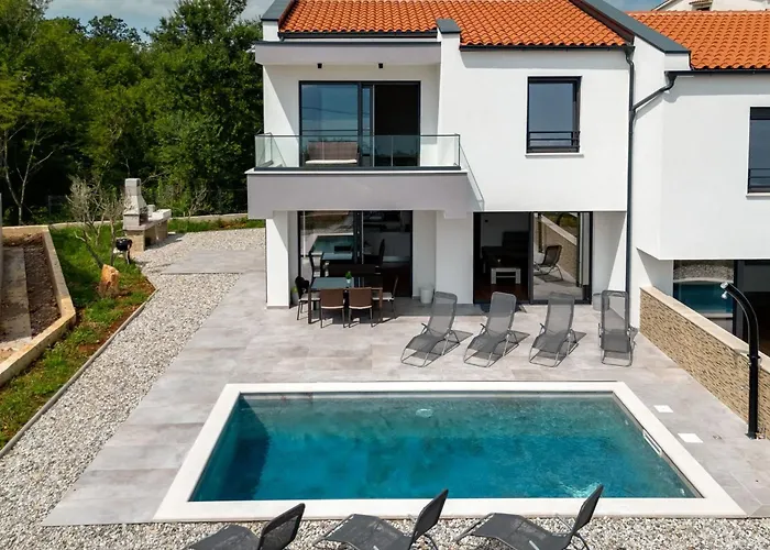 Lavanda Mit Garten- Grill Und Terrasse By Interhome Risika