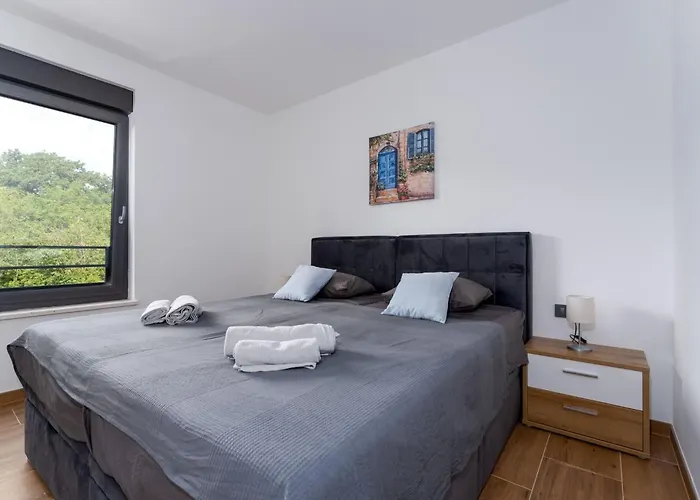 Holiday home Lavanda Mit Garten- Grill Und Terrasse By Interhome