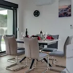 Casa vacanze Lavanda Mit Garten- Grill Und Terrasse By Interhome Risika