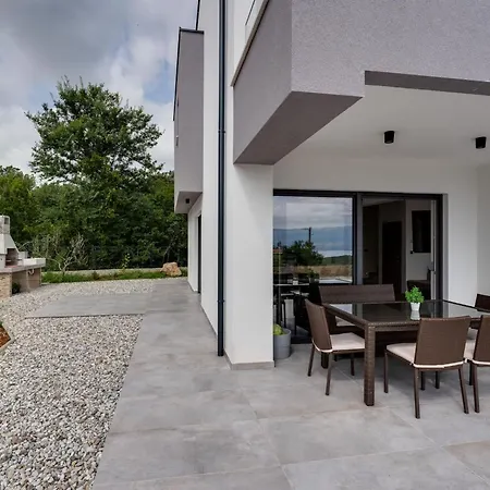 Casa vacanze Lavanda Mit Garten- Grill Und Terrasse By Interhome