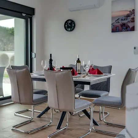 Holiday home Lavanda Mit Garten- Grill Und Terrasse By Interhome Risika